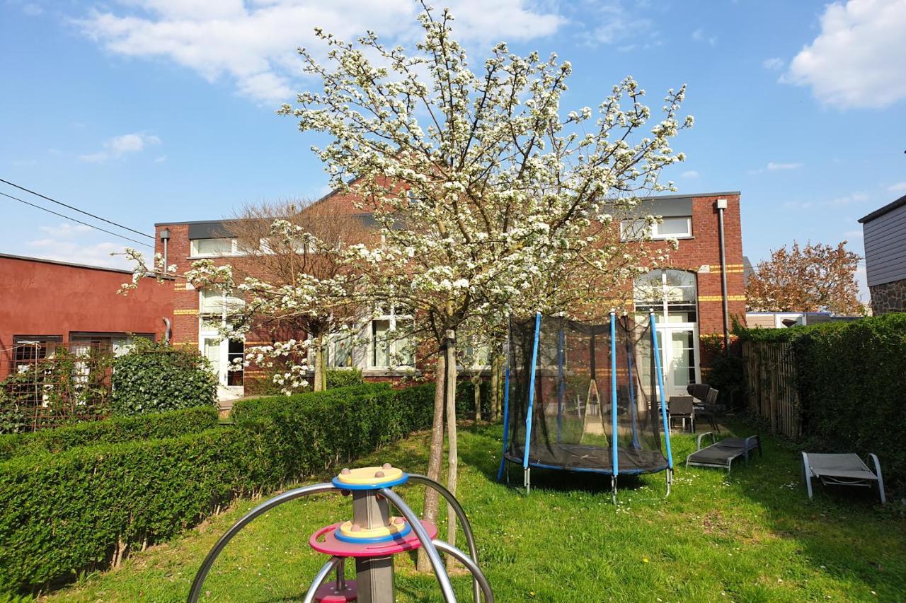 De Oude School Apartamento Visé Exterior foto